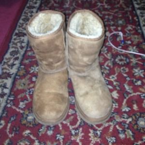 Chestnut authentic uggs