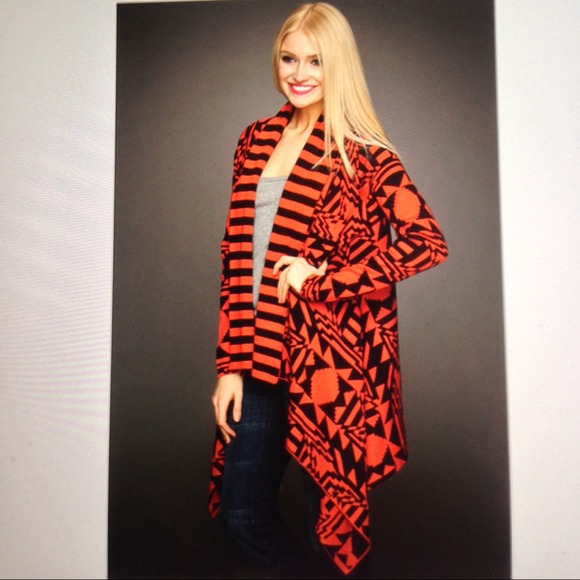 Aztec Print Sweater - Picture 2 of 4