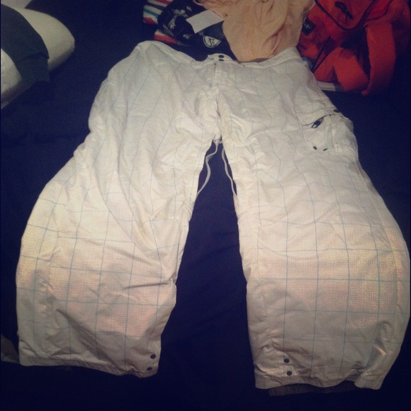 White and Blue Snowboarding Pants 💎