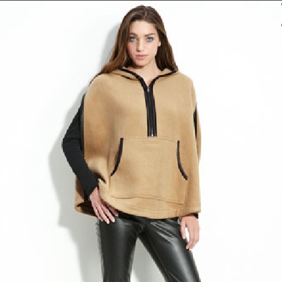 Trouvé Wool Cape