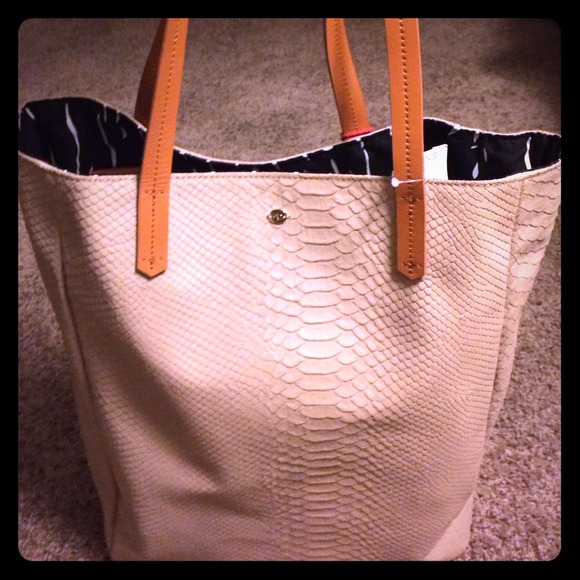 Kelsi dagger croc leather tote tan beige