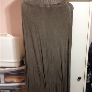 Brandy Melville maxi skirt