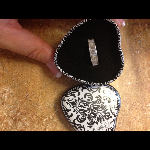 Brighton ring - Picture 2 of 4