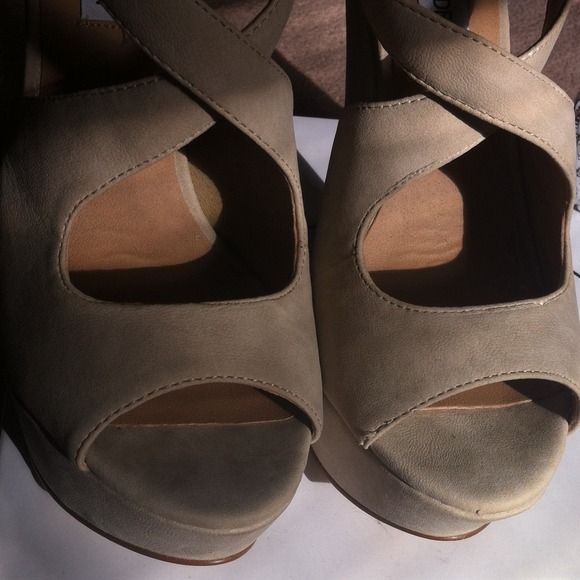Steve Madden Xternal Wedges - Picture 3 of 4