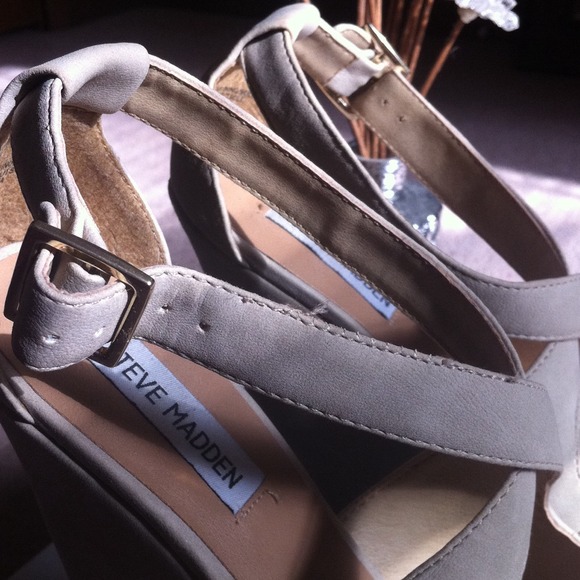 Steve Madden Xternal Wedges - Picture 4 of 4