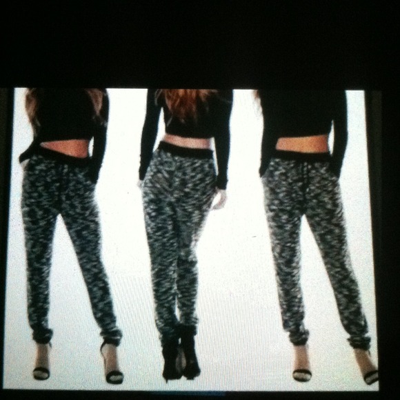 Sweat pants