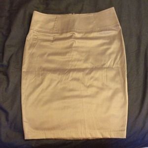 Silky beige pencil skirt