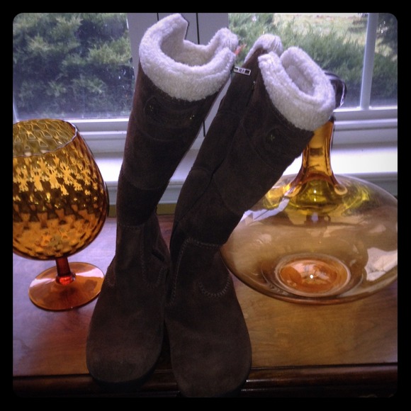 TIMBERLAND warm fuzzy boots, worn once!