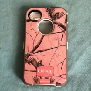 Pink Camo IPhone 4/4s otter box