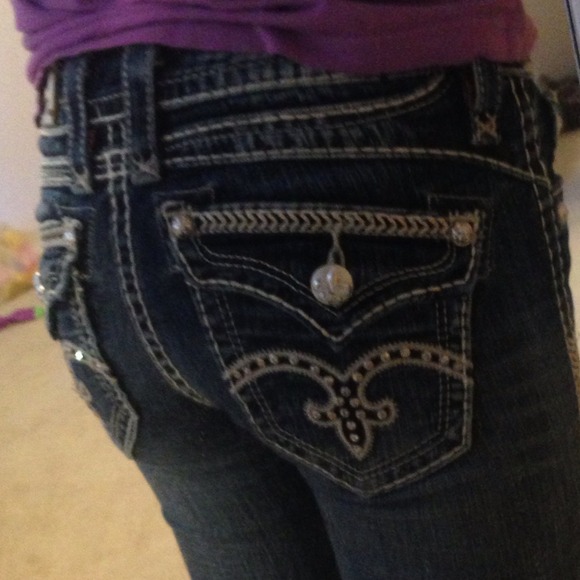 🚫SOLD🚫🌞🌸Size 25 Rock Revival Capris🌸🌞 - Picture 6 of 6