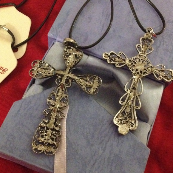 Crosses - Picture 3 of 4