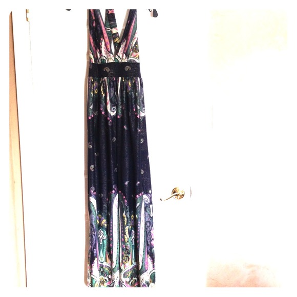 Very pretty maxi dress!
