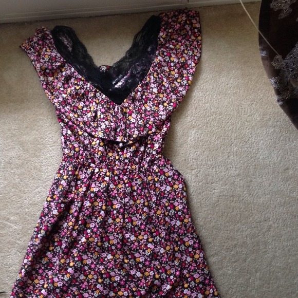 Floral flows dress. Sold!!