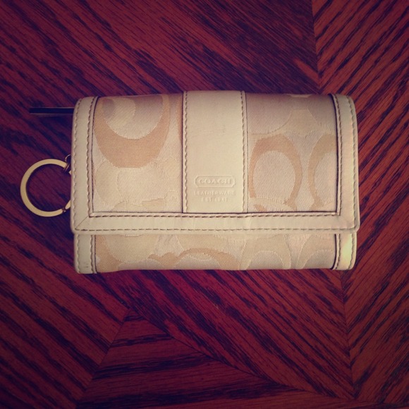 🚫SOLD🚫Authentic coach wallet