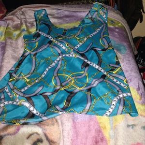 I'm selling this beautiful shirt