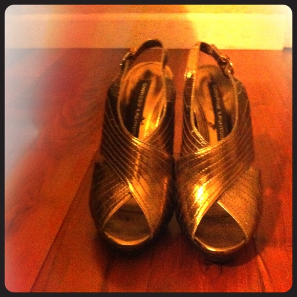 Chinese laundry copper shoes