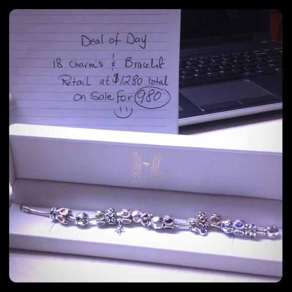 🌟👉Pandora charm bracelet👈🌟