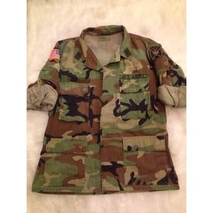 Vintage authentic army camo jacket