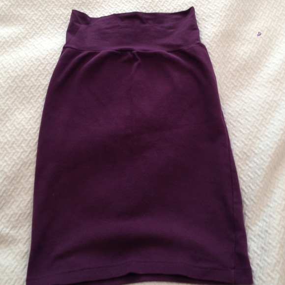 High waisted skirt