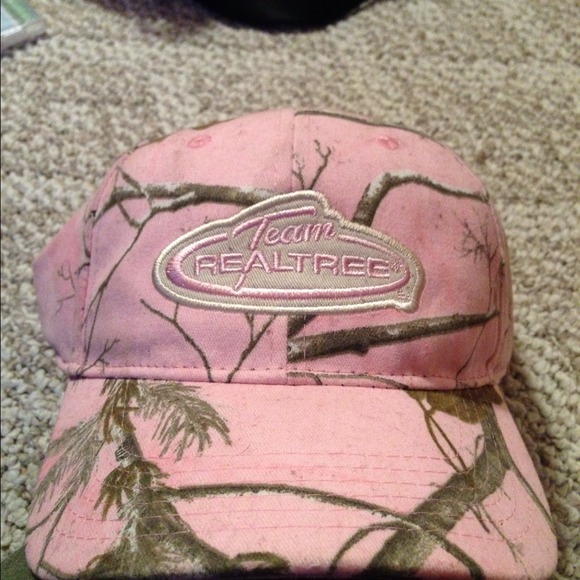 🚫SOLD🚫Team RealTree hat - Picture 3 of 3