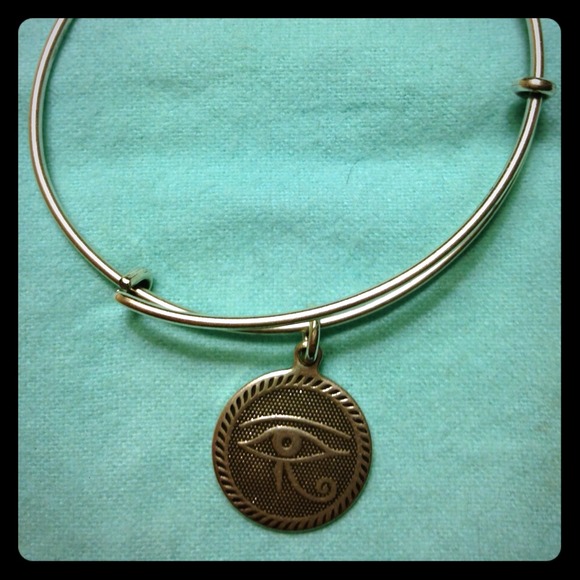 ⛔SOLD!⛔- Eye of Horus Alex and Ani bracelet