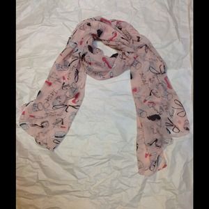 ❌SOLD❌ NWOT Fashionable Scarf