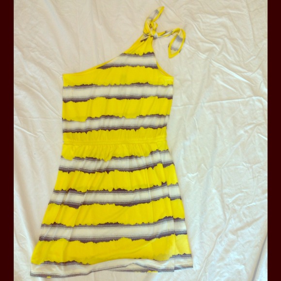 One Shoulder Gianni Bini dress