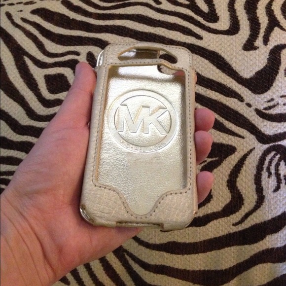 MK iPhone 5 case. Very cute and gently used. - Picture 3 of 3