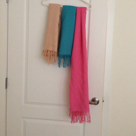 scarfs - Picture 2 of 2