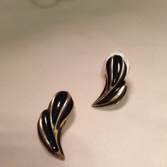 Vintage clip on earrings