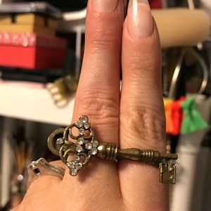 Double-Finger Key Ring