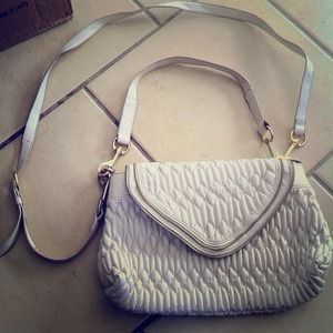 Cross body or shoulder bag