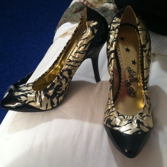 SALE: Naughty Monkey pumps!! Worn one night only!