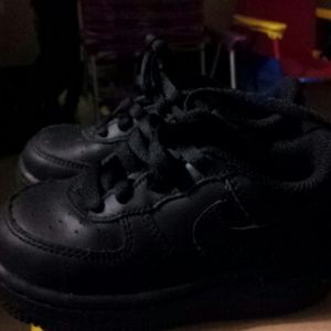 low top white uptowns