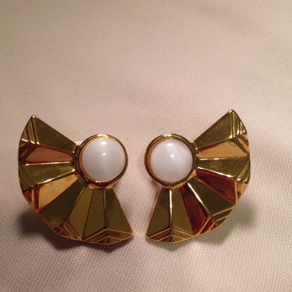 Clip on earrings