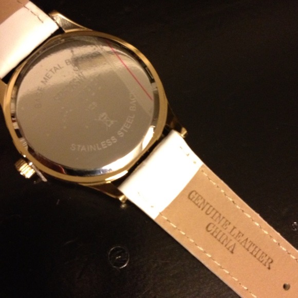 White Gruen watch 💕 new /never used 💋 - Picture 4 of 4