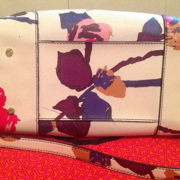 🚫Sold🚫Tory Burch Robinson Satchel - Picture 3 of 4