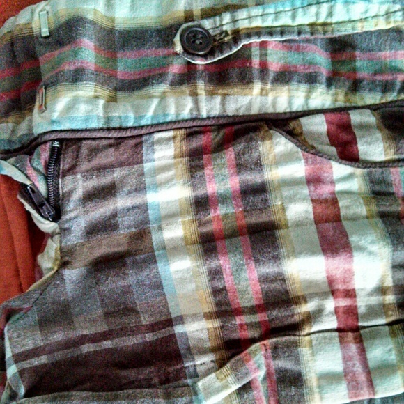 Charlotte russe Brownish checkered shorts - Picture 2 of 4