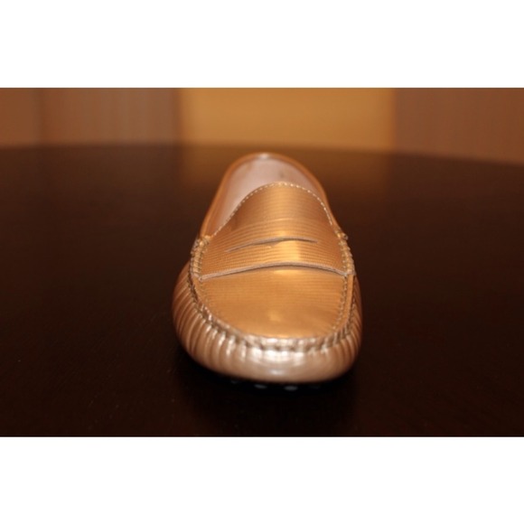 ❌ Limited Edition Gold Tod's Moccasins - Picture 3 of 4