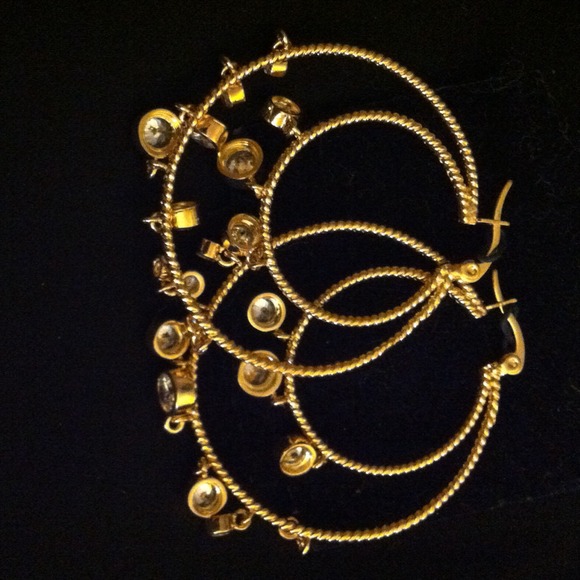 Gold Tone Earrings - Picture 2 of 3