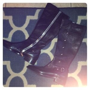 Authentic Michealkors boots