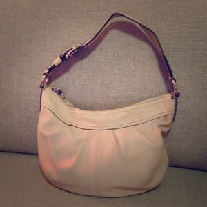 $ ⬇️ ⬇️ ⚡ sale Authentic Coach hobo shoulder bag