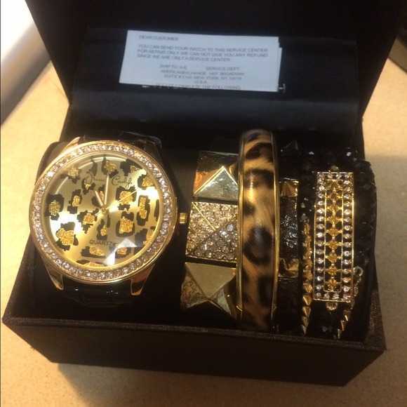 Watch set 🚫SOLD🚫 - Picture 1 of 3