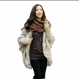 Cute batwing thick sweater (beige)