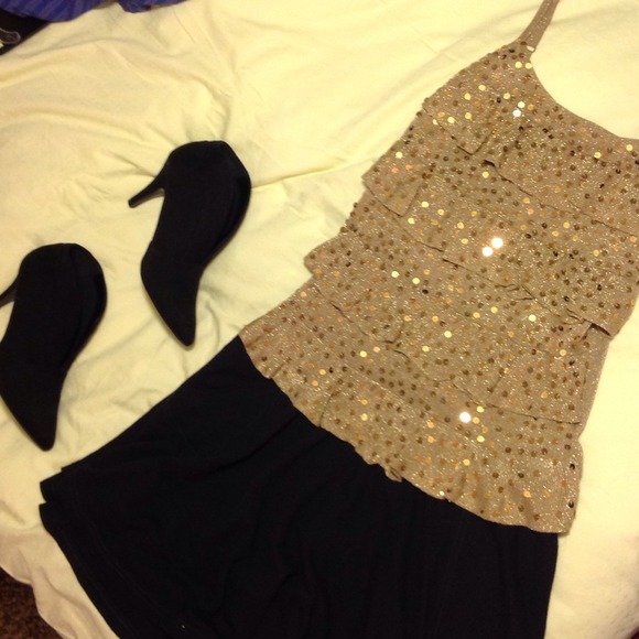 ❌TRADED ❌Black velveteen booties size 7.5 - Picture 4 of 4