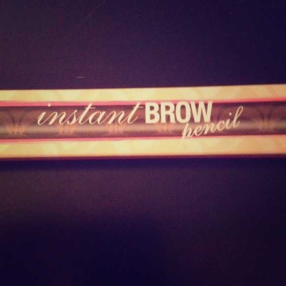⛔️price reduced⛔️ Benefit Instant Brow Pencil 🎁