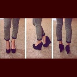 cute black wedges!!!