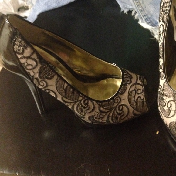 Shoes👠❌sold❌ - Picture 2 of 4