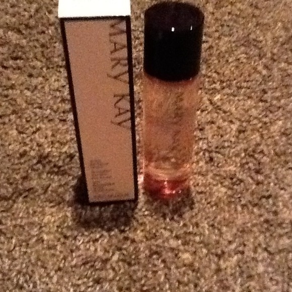 Eye makeup remover