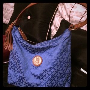 Beautiful Blue Tommy Hilfiger Purse